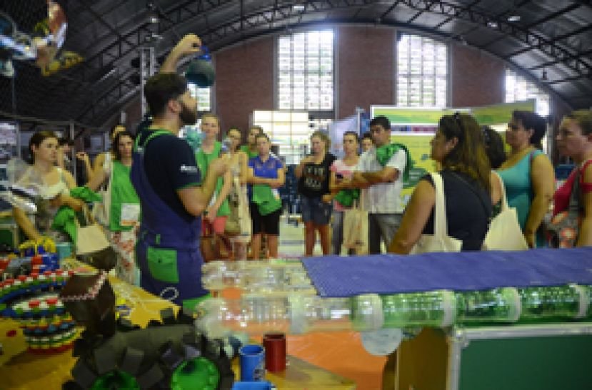 No seminário, educadores vivenciaram diversas temáticas relacionadas ao consumo energético e desenvolvimento sustentável