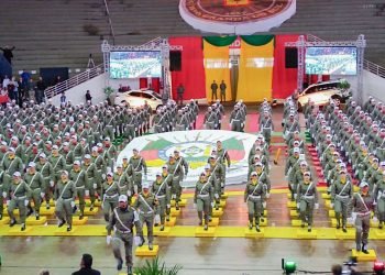 Prefeito Luciano Orsi participa de formatura de novos soldados da BM 7 Prefeito Luciano Orsi participa de formatura de novos soldados da BM