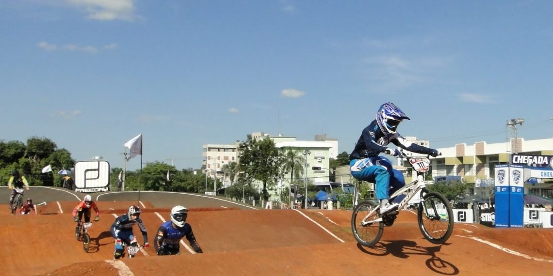 Liga Campo-bonense participa do Brasileiro de BMX neste final de semana