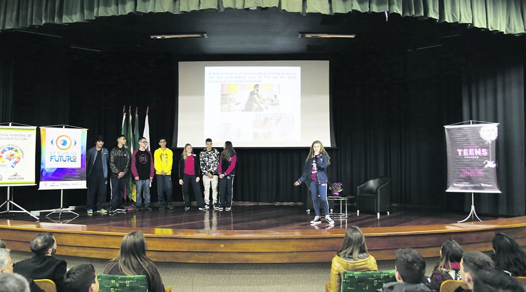 Três projetos empreendedores são premiados através de parceria entre Feevale e Prefeitura 1 Três projetos empreendedores são premiados através de parceria entre Feevale e Prefeitura