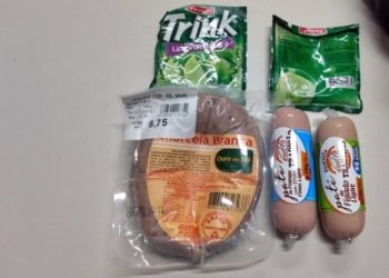 Homem é preso após roubar saches de patê e uma linguiça morcela em supermercado 4 Homem é preso após roubar saches de patê e uma linguiça morcela em supermercado