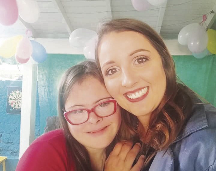 Para conseguir custear formatura, estudante de Campo Bom faz rifa 1 Para conseguir custear formatura, estudante de Campo Bom faz rifa