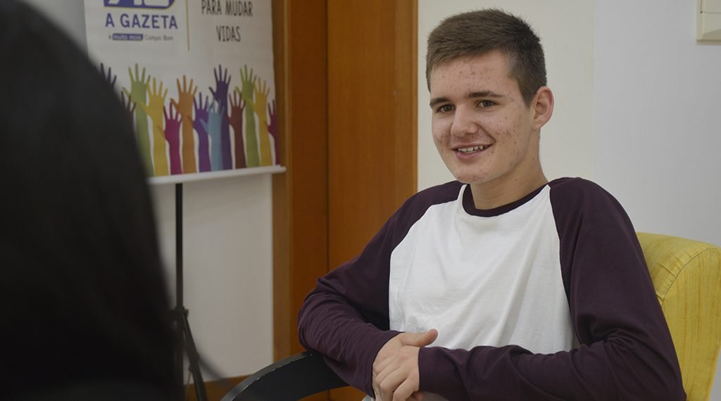 Thales Schuler visita redação do AG e fala sobre o título mundial