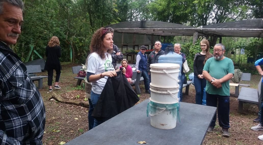 Comunidade participa de curso de Compostagem Urbana