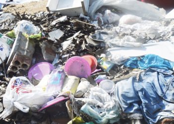 Descarte irregular de lixo e entulhos coloca saúde e segurança em risco