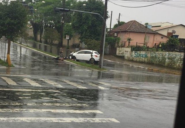 Roubo, perseguição e prisão no centro 1 Roubo, perseguição e prisão no centro
