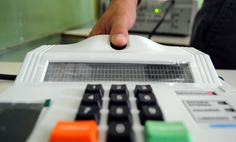 Recadastramento biométrico: Cartório faz mutirão para atender eleitores 1 Com mais de 20 mil eleitores ainda sem biometria, Cartório realiza plantão sábado