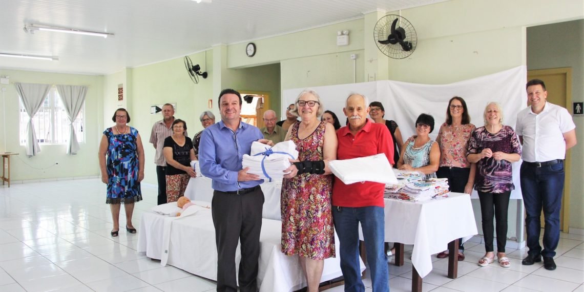 Solidariedade não tem idade 1 Solidariedade não tem idade