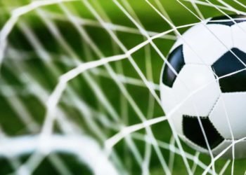 Futebol Solidário arrecada alimentos em prol da APAE