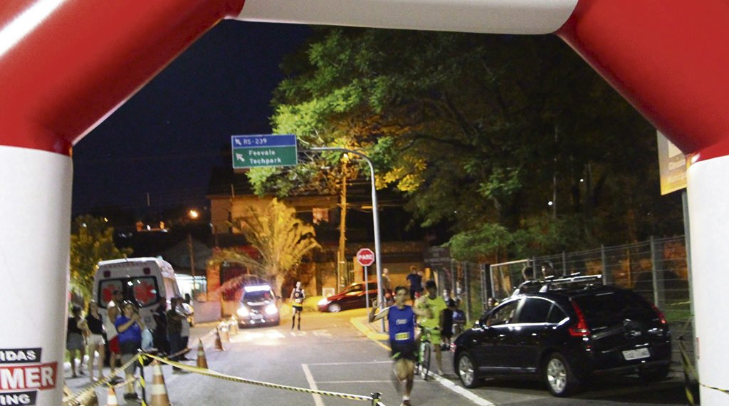 Corrida noturna acontece neste sábado