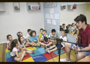 Musicalização infantil: atividade ajuda no desenvolvimento dos pequenos