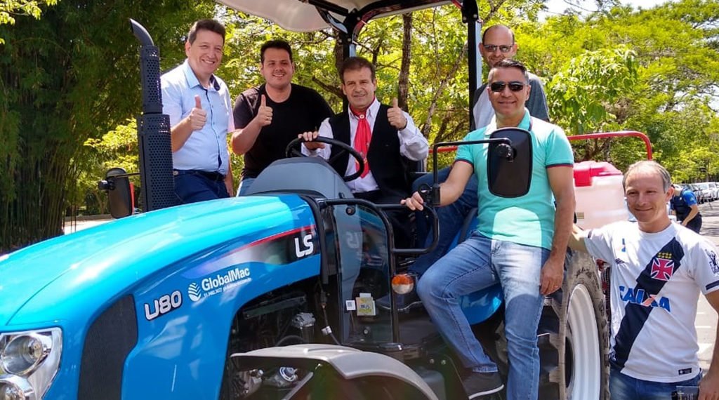 Emenda parlamentar garante verba para aquisição de máquinas agrícolas