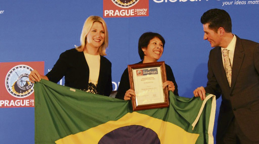 A professora que apresentou a pesquisa científica campo-bonense para o mundo 1 A professora que apresentou a pesquisa científica campo-bonense para o mundo