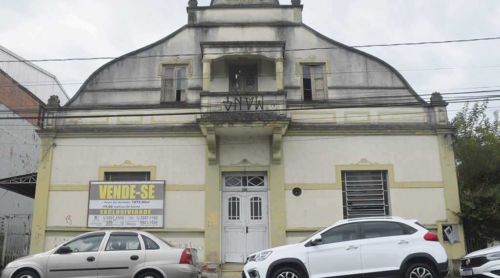 Prefeitura compra prédio da APAE para investimento educacional 1 Prefeitura compra prédio da APAE para investimento educacional