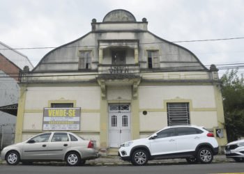 Prefeitura compra prédio da APAE para investimento educacional