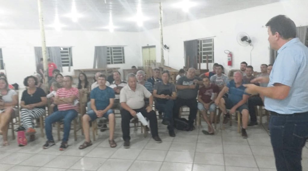 Moradores da Grande Operária se reúnem com prefeito