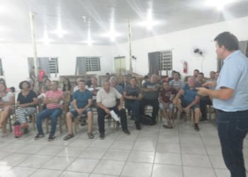 Moradores da Grande Operária se reúnem com prefeito