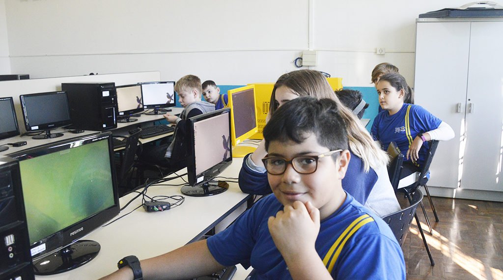 Tecnologia será disciplina regular na rede municipal a partir de 2020
