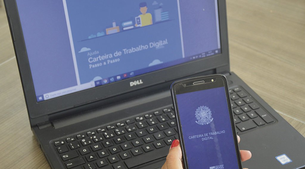 Carteira de Trabalho agora é emitida apenas na versão digital