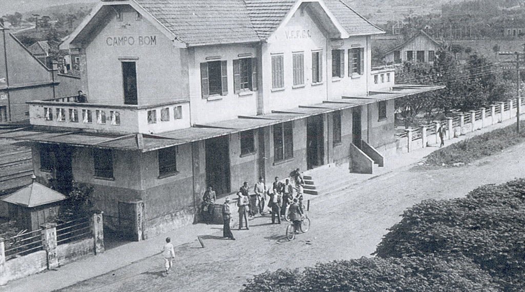 Nos trilhos do progresso 1 Nos trilhos do progresso