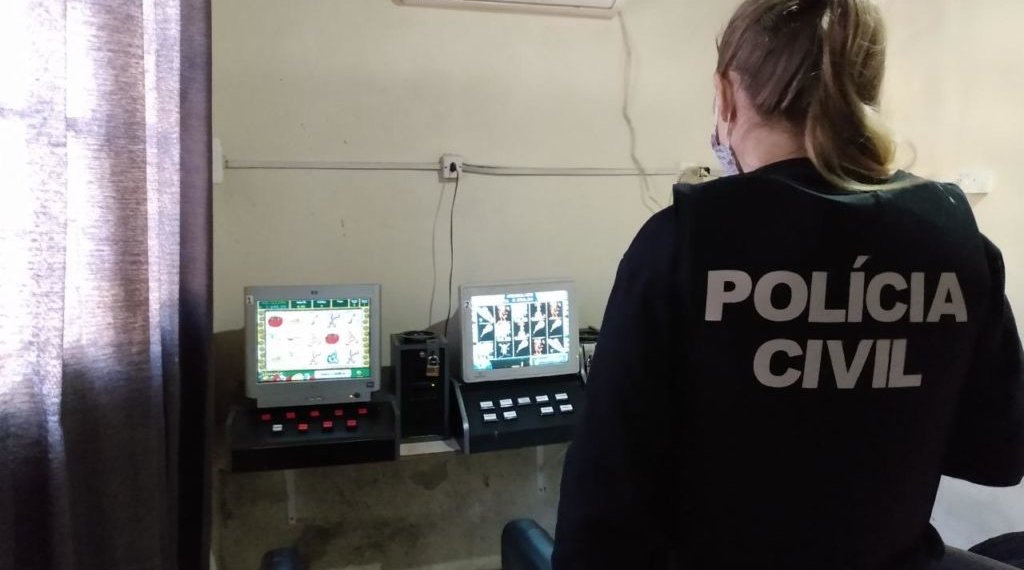 Polícia Civil realizou duas prisões na manhã de hoje