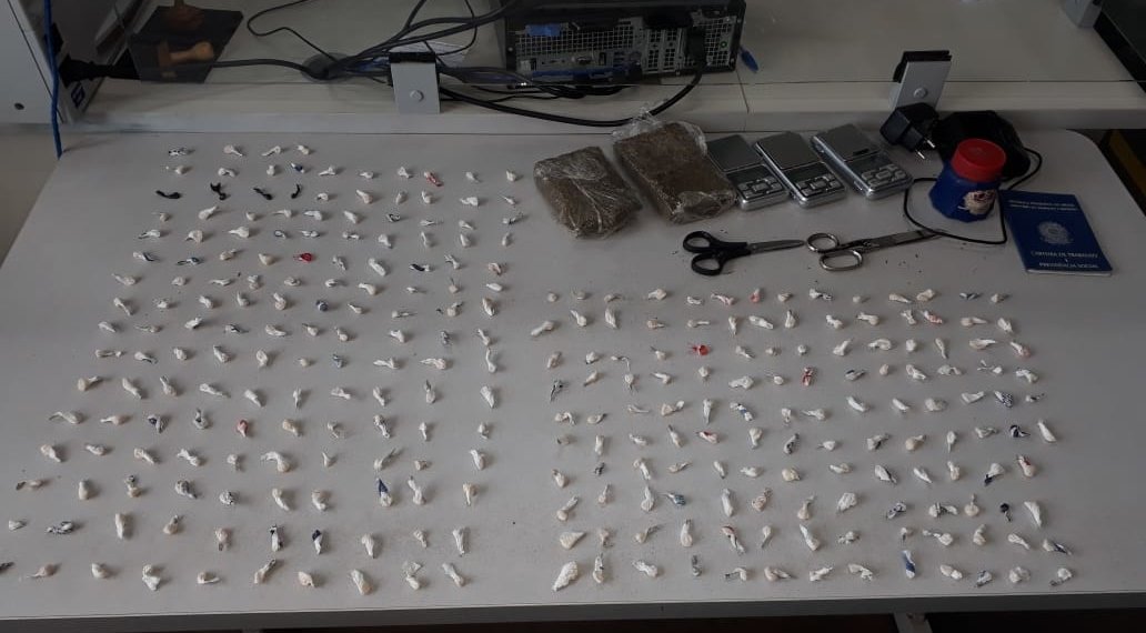 Brigada Militar apreende 290 pedras de crack