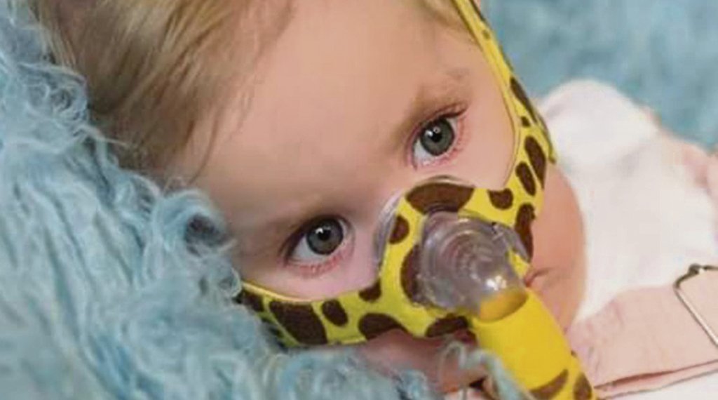 Última semana para adquirir cartões do galeto solidário em prol da pequena Lívia Teles