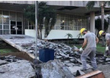 Começa a revitalização do prédio do Centro Administrativo