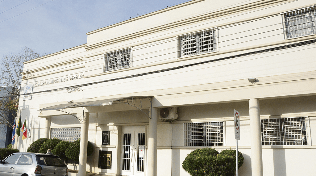 Vereadores de Campo Bom votam participação em missão para Joinville (SC) 1 Câmara corta R$ 50 mil em despesas e reverte os recursos para o combate à Covid-19