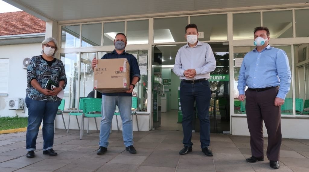 Hospital Lauro Reus recebe monitor que será usado no tratamento de Covid