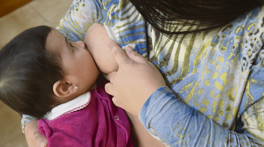 Agosto Dourado: cuidados com amamentação em meio à pandemia