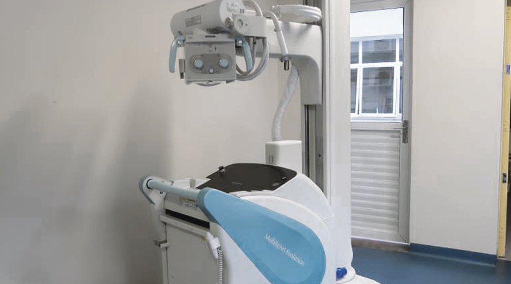 Lauro Reus recebe equipamento de raio-x