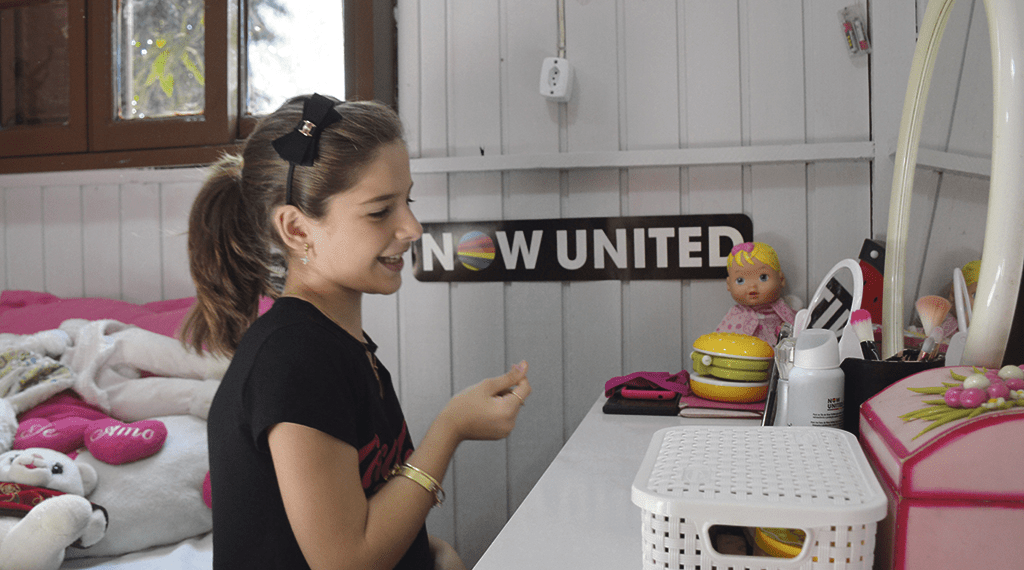 Aos 10 anos, com escoliose, Thiciany escolheu sorrir para a vida 1 Aos 10 anos, com escoliose, Thiciany escolheu sorrir para a vida