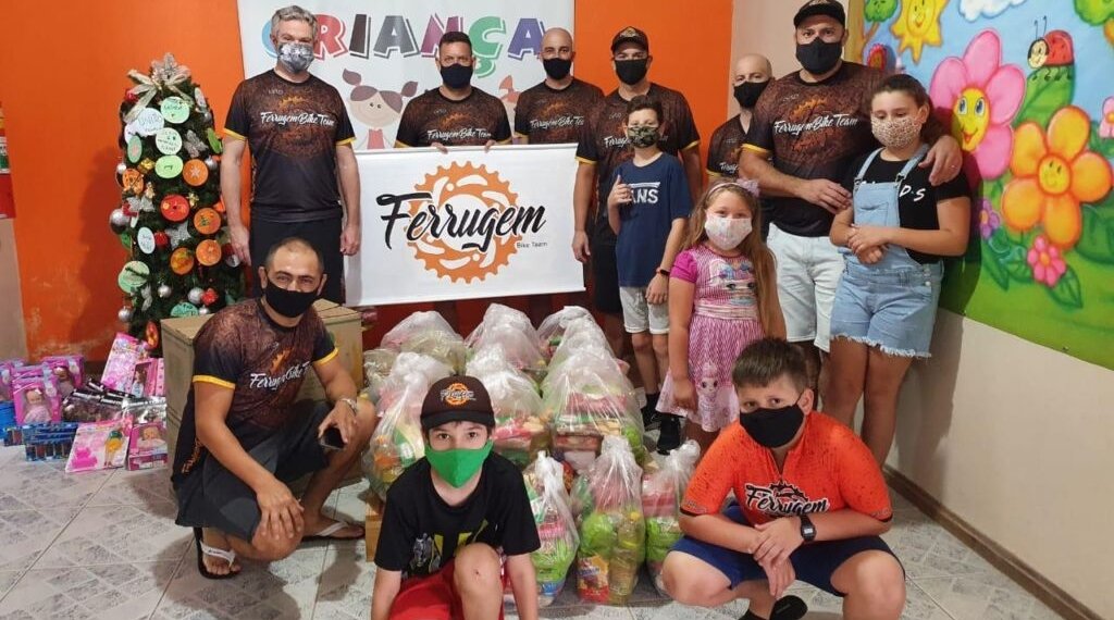 Grupo Ferrugem Bike Team realizou doações de cestas básicas para entidades campo-bonenses 1 Grupo Ferrugem Bike Team realizou doações de cestas básicas para entidades campo-bonenses