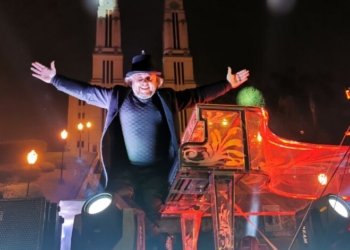 Caravana com pianista e tia Herta são atrações do Natal da Integração