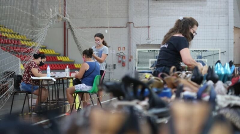 Verão Solidário já distribuiu 10 mil peças de roupas em Campo Bom 1 pmcb