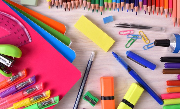 Distribuição de material escolar do Sindicato dos Sapateiros 1 Distribuição de material escolar do Sindicato dos Sapateiros