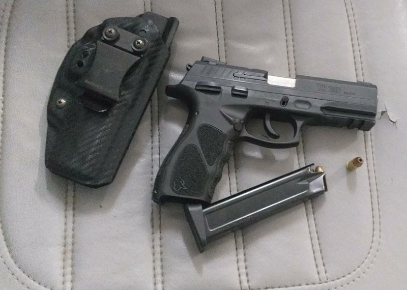 Homem é preso no Centro por porte ilegal 1 Homem é preso no Centro por porte ilegal