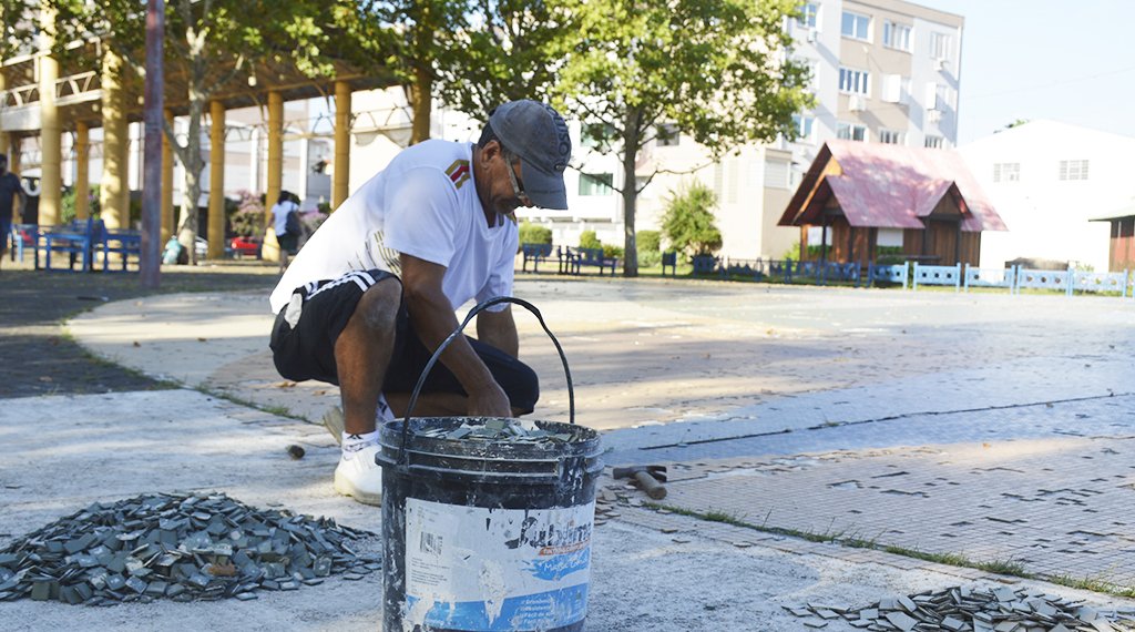 Inicia a revitalização do Largo Irmãos Vetter