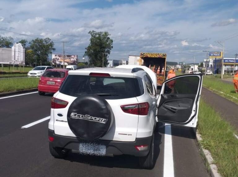 BM apreende carro por receptação no bairro Quatro Colônias 1 BM apreende carro por receptação no bairro Quatro Colônias
