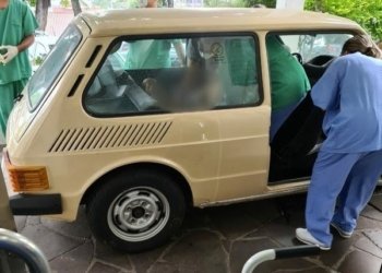 Bebê nasce dentro de um carro no Lauro Reus