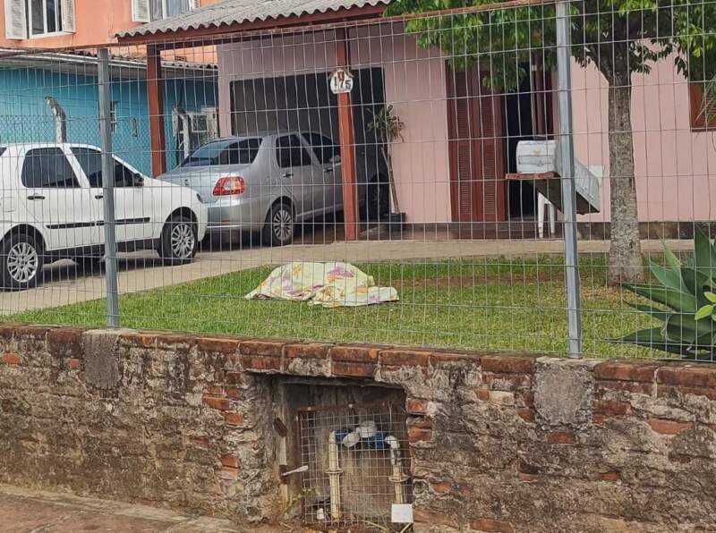 Homem é encontrado morto em jardim de residência 1 IMG 20210314 WA0002
