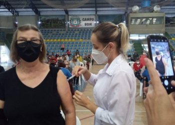 Município continua hoje a vacinação de pessoas acima de 64 anos 9 Município continua hoje a vacinação de pessoas acima de 64 anos