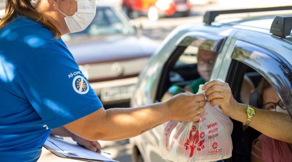 Vacinação solidária: cerca de 350kg de alimentos já foram arrecadados em cinco dias