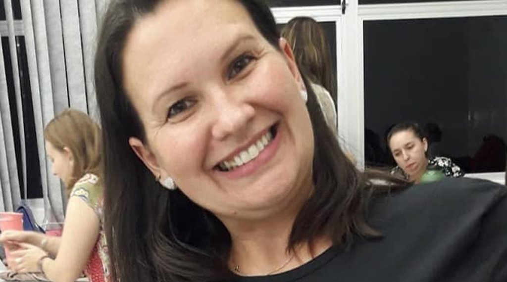 Professora do município recebe prêmio nacional por boas práticas durante a pandemia