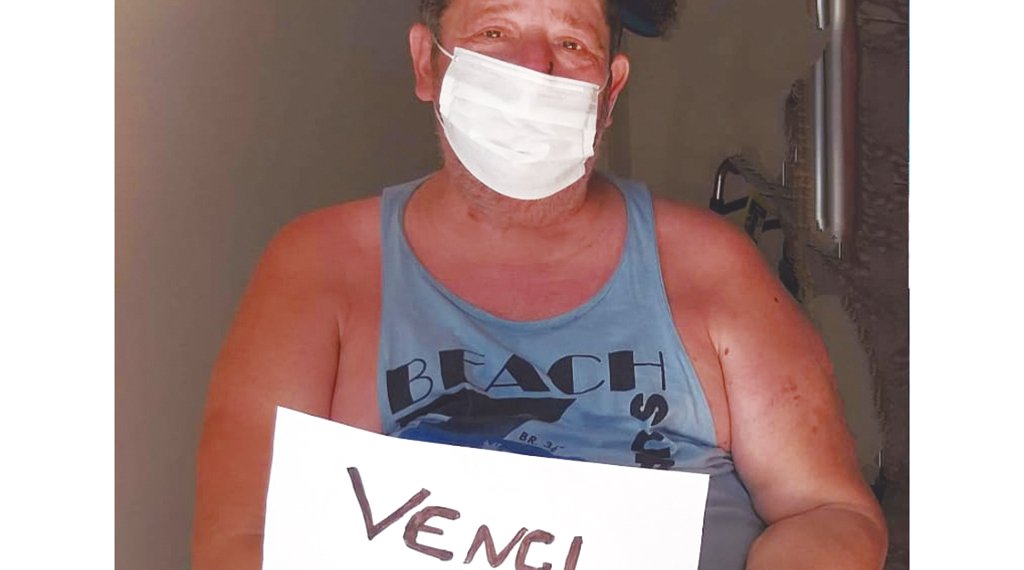 Após ficar intubado por 19 dias, seu Olnei é mais um sobrevivente da Covid-19