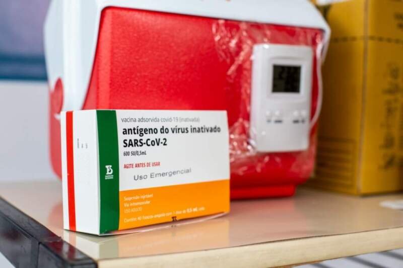 Prefeitura esclarece situação referente à falta de segundas doses do imunizante CoronaVac/Butantan 1 vacina 1