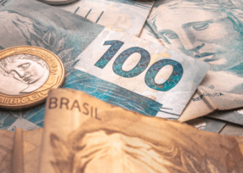 Inicia o pagamento da primeira parcela do 13° salário a aposentados e pensionistas