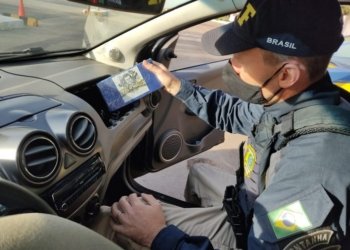 PRF prende casal, com filha de três anos, por tráfico de drogas