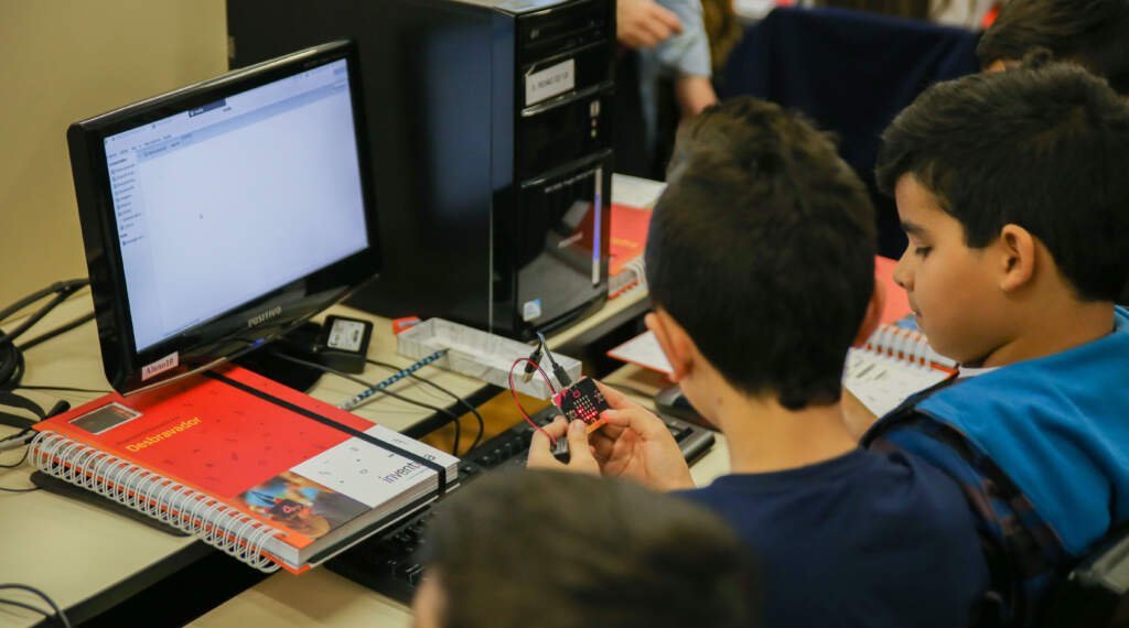 Khan Academy cresce na rede municipal de ensino 1 Khan Academy cresce na rede municipal de ensino